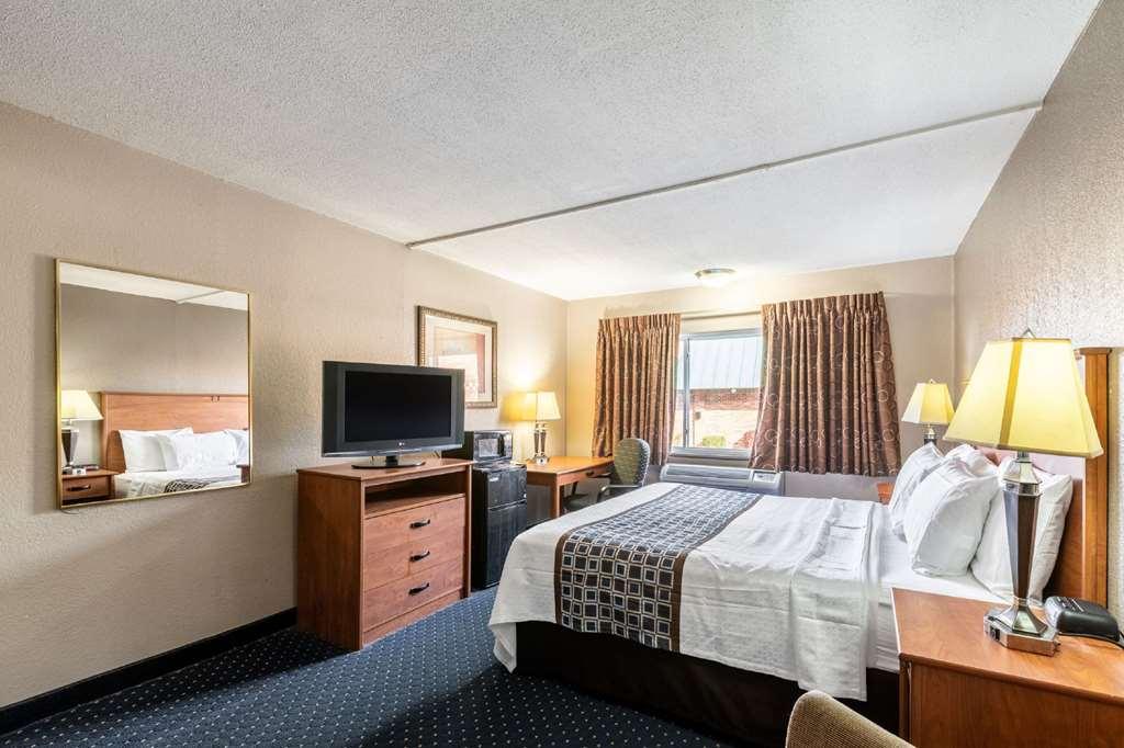 Surestay By Best Western Detroit Airport Romulus Chambre photo